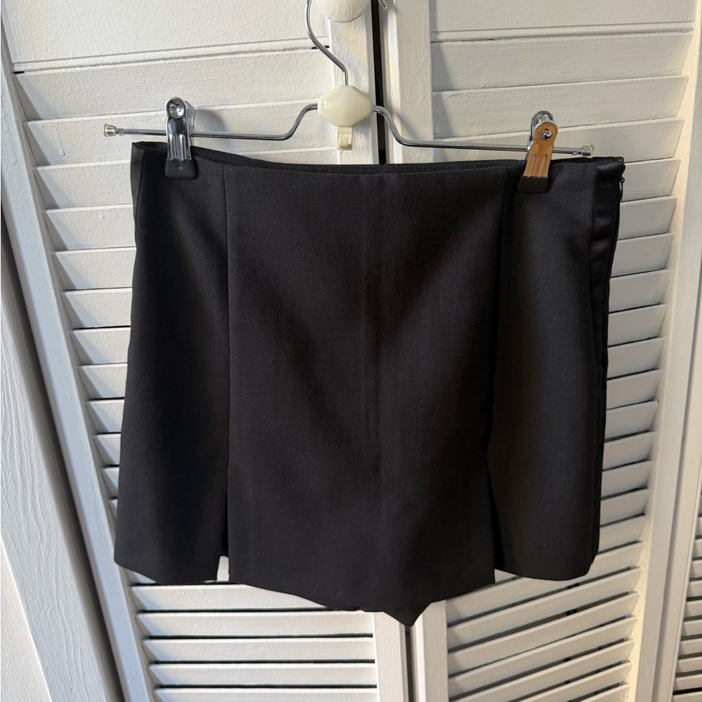 Zara Black Mini Skort